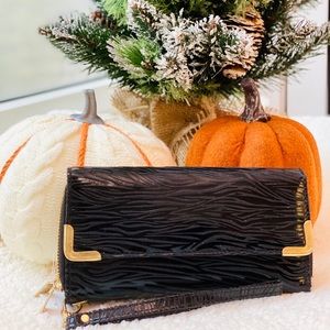 Black zebra print wallet/wristlet